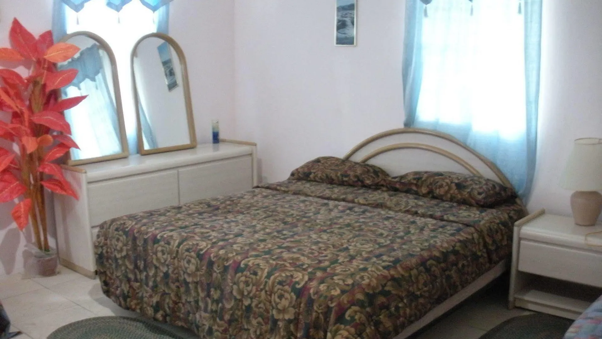 Paula'S Country Inn Sint Maarten